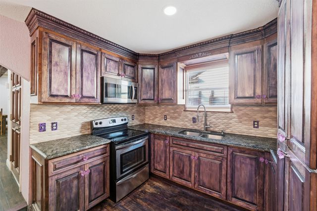 2734 Fordham Road, Dallas, TX 75216