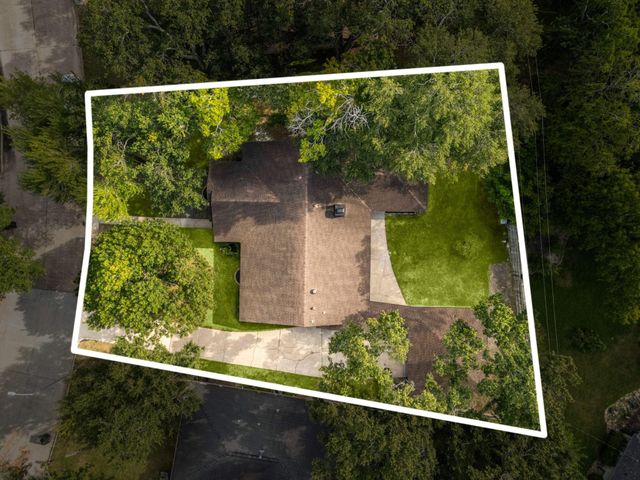 7231 Ridge Oak Drive, Houston, TX 77088