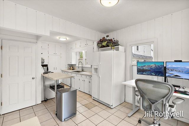 651 Alger Street Se, City Of Grand Rapids, MI 49507