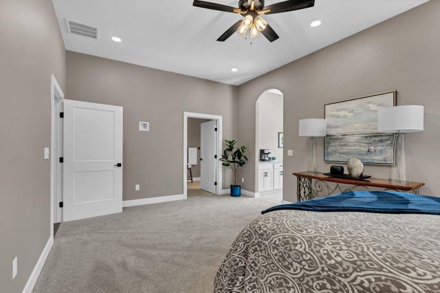 6130 N Hiebert Dr, Park City, KS 67219