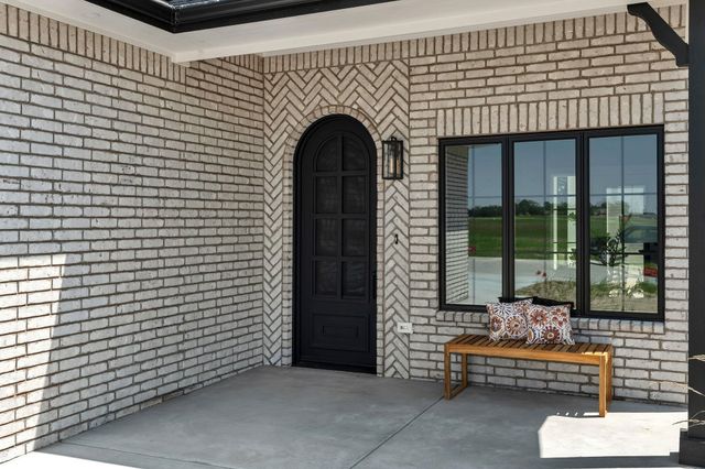 6130 N Hiebert Dr, Park City, KS 67219