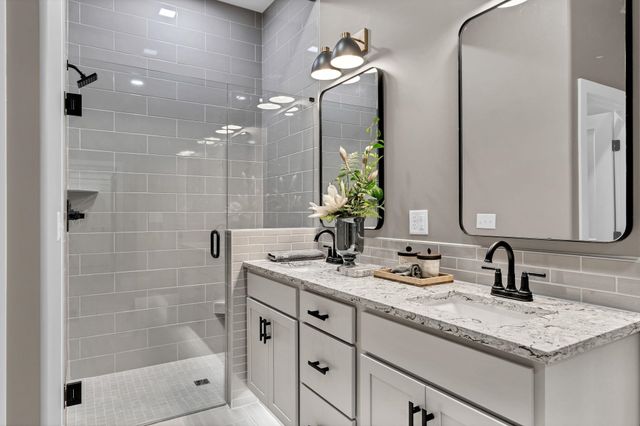 6130 N Hiebert Dr, Park City, KS 67219