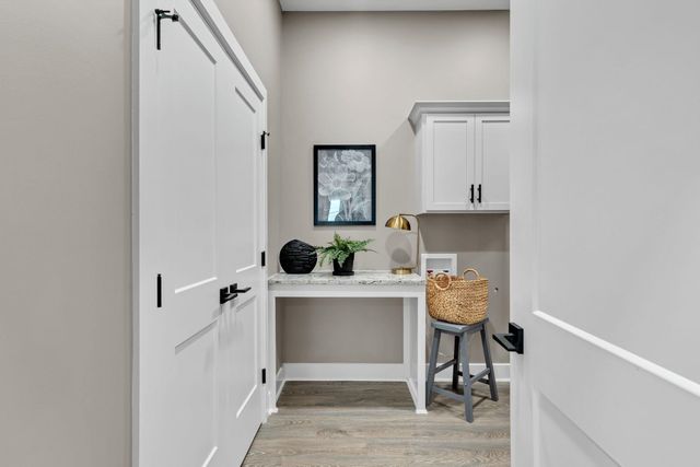 6130 N Hiebert Dr, Park City, KS 67219