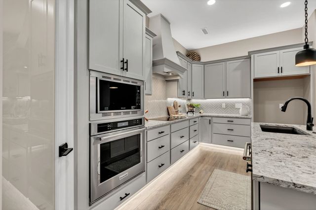 6130 N Hiebert Dr, Park City, KS 67219