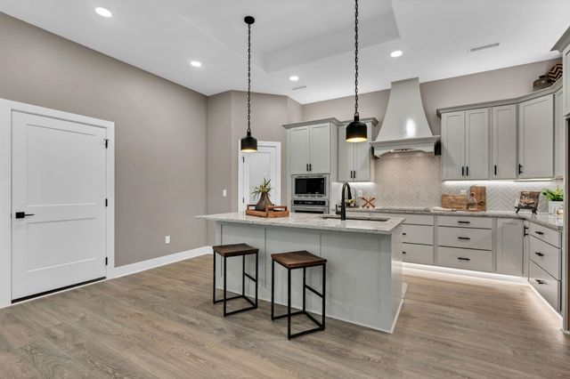 6130 N Hiebert Dr, Park City, KS 67219