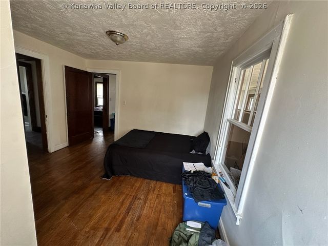 159 2nd Avenue, South Charleston, WV 25303