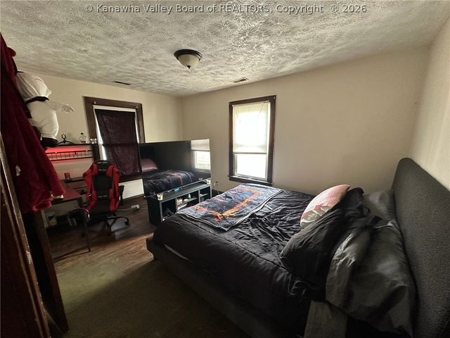 159 2nd Avenue, South Charleston, WV 25303