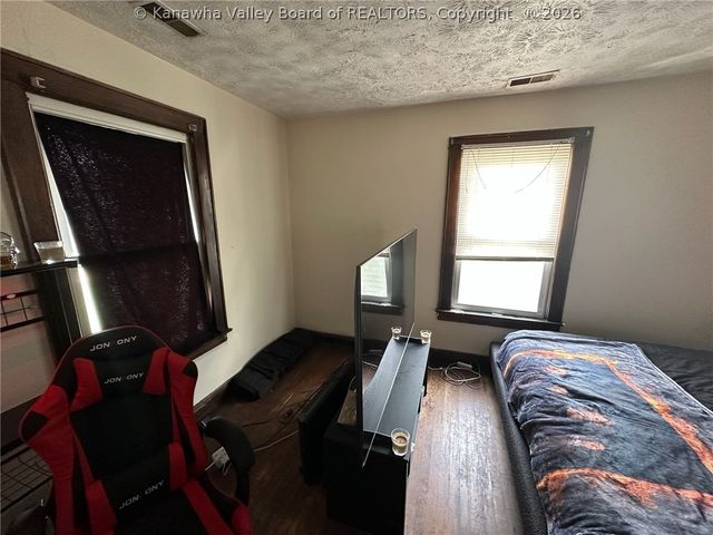 159 2nd Avenue, South Charleston, WV 25303