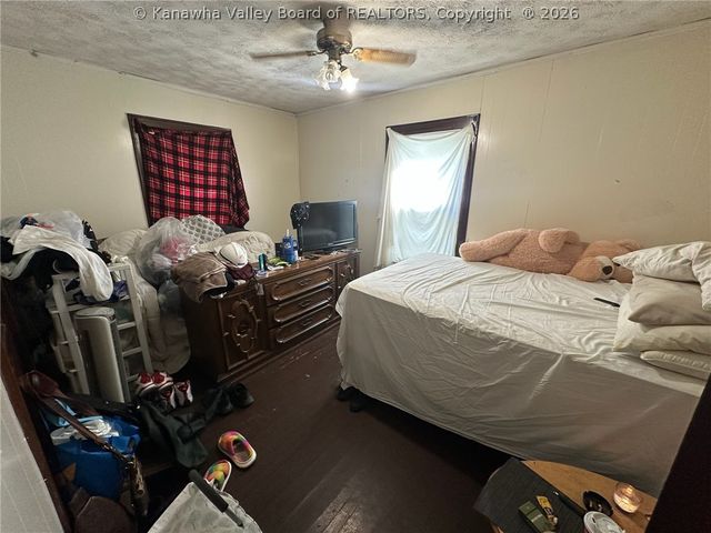 159 2nd Avenue, South Charleston, WV 25303