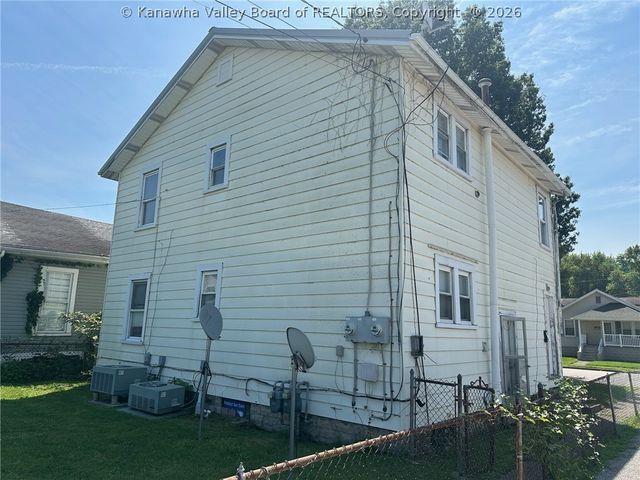 159 2nd Avenue, South Charleston, WV 25303