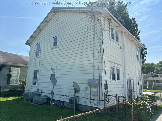 159 2nd Avenue, South Charleston, WV 25303