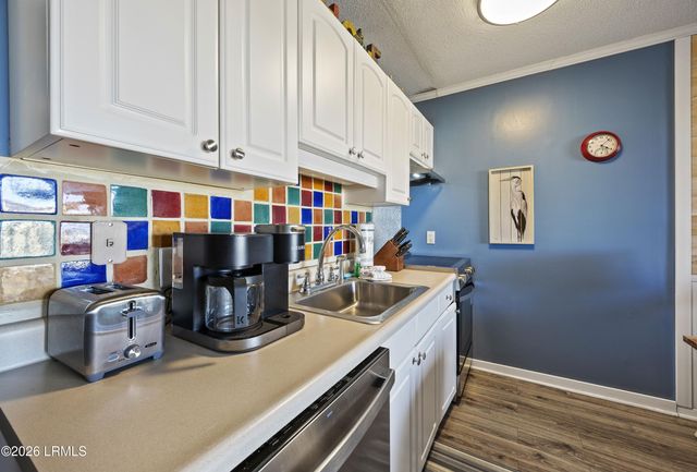 40 Folly Field Rd Apt A314, Hilton Head Island, SC 29928