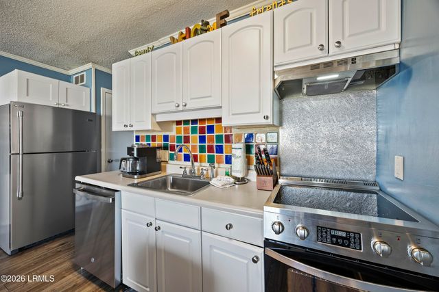 40 Folly Field Rd Apt A314, Hilton Head Island, SC 29928