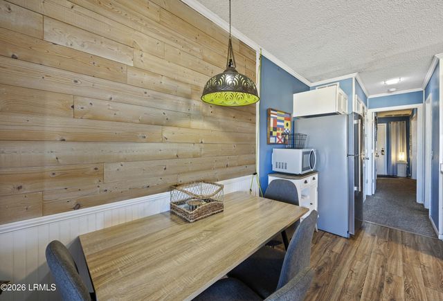 40 Folly Field Rd Apt A314, Hilton Head Island, SC 29928