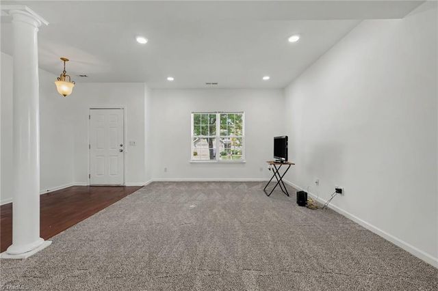 4501 Wolf Run Drive, Greensboro, NC 27406