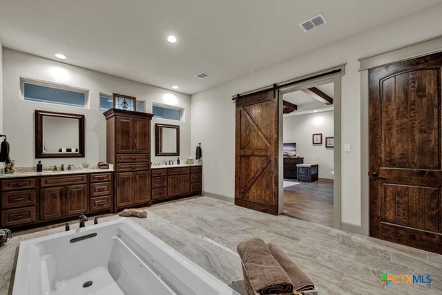 121 Winecup Lane, Spring Branch, TX 78070