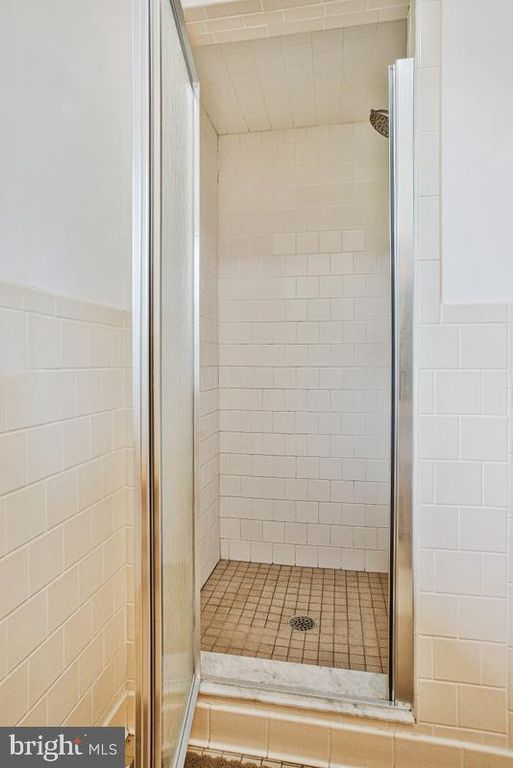 Image 22 of property listing at 8408 MARYLAND RD, Pasadena, MD 21122