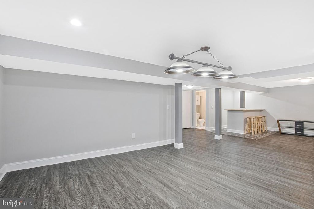 Image 28 of property listing at 8408 MARYLAND RD, Pasadena, MD 21122