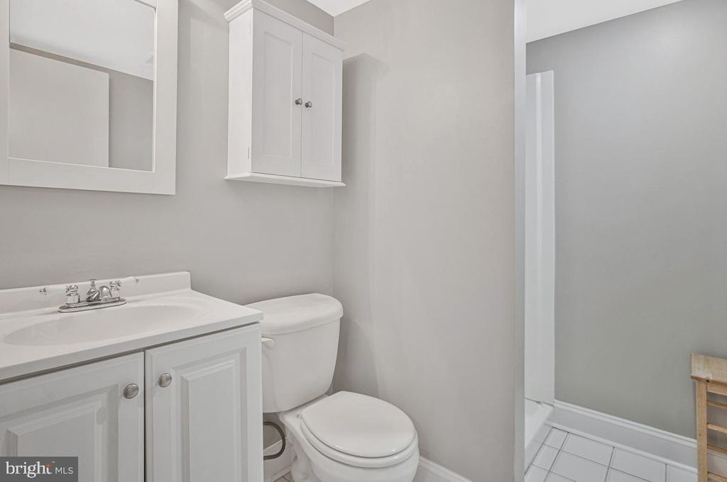 Image 33 of property listing at 8408 MARYLAND RD, Pasadena, MD 21122