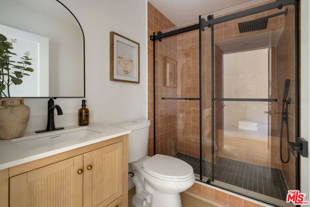 1914 Bellevue Avenue, Los Angeles, CA 90026