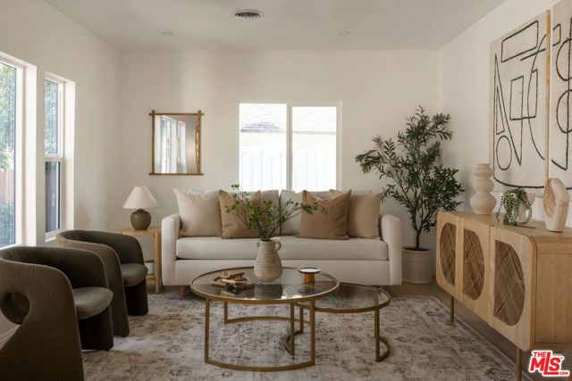 1914 Bellevue Avenue, Los Angeles, CA 90026