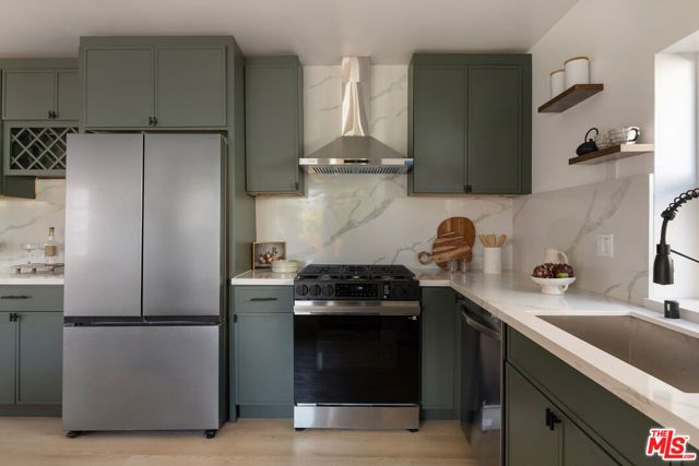 1914 Bellevue Avenue, Los Angeles, CA 90026