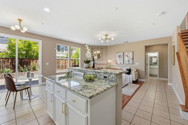 34341 Sandburg Drive, Union City, CA 94587
