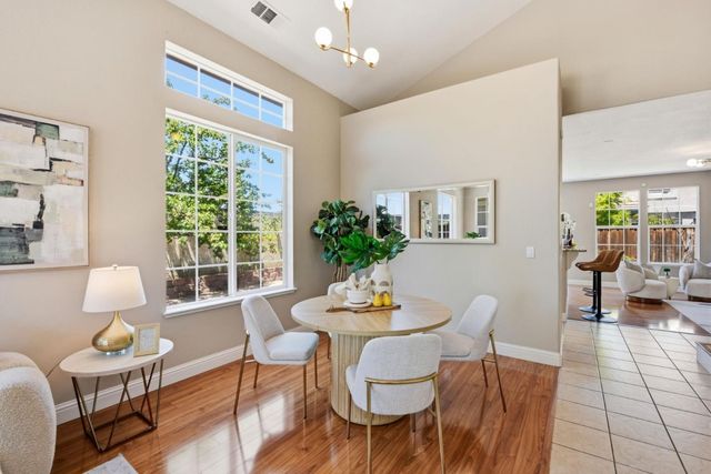 34341 Sandburg Drive, Union City, CA 94587