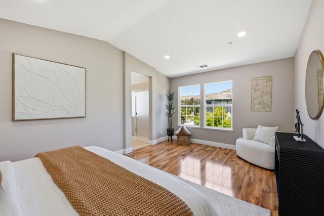 34341 Sandburg Drive, Union City, CA 94587