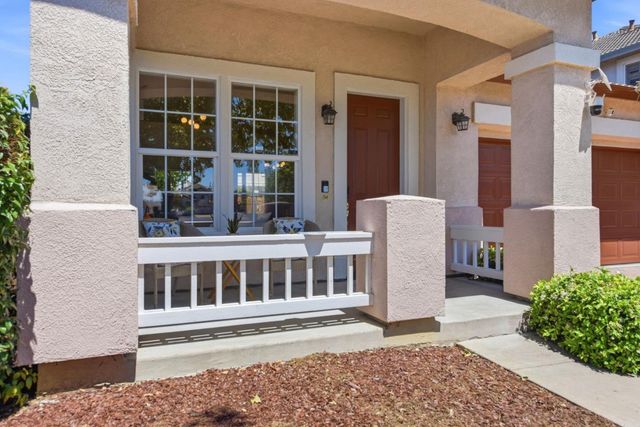 34341 Sandburg Drive, Union City, CA 94587