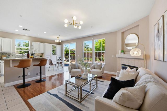 34341 Sandburg Drive, Union City, CA 94587