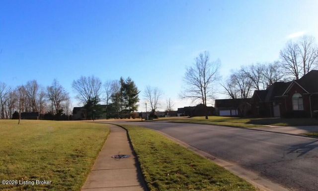 626 Woodland Pass, Mt Washington, KY 40047