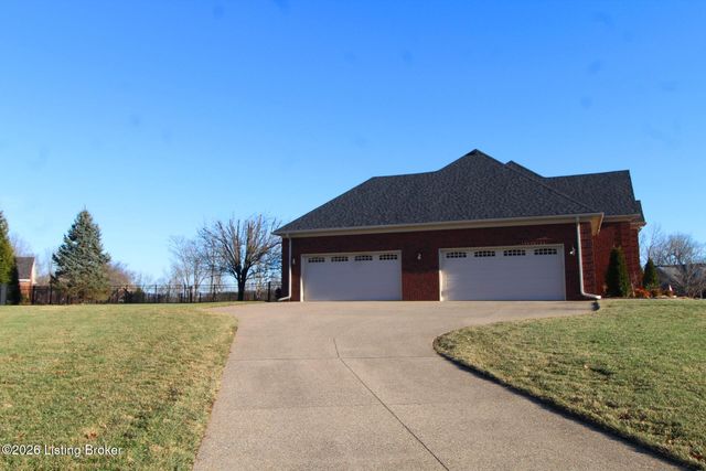 626 Woodland Pass, Mt Washington, KY 40047