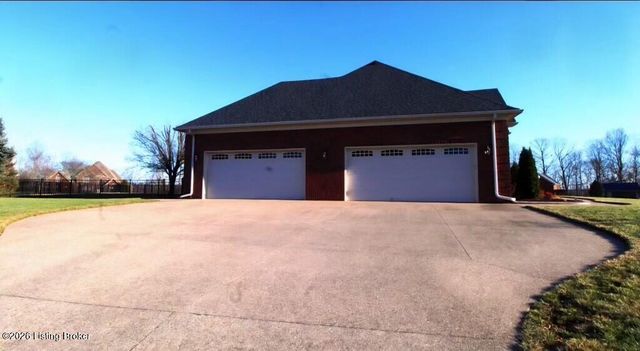 626 Woodland Pass, Mt Washington, KY 40047