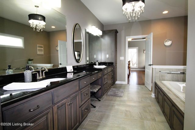 626 Woodland Pass, Mt Washington, KY 40047