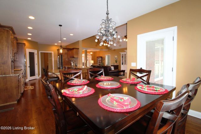 626 Woodland Pass, Mt Washington, KY 40047