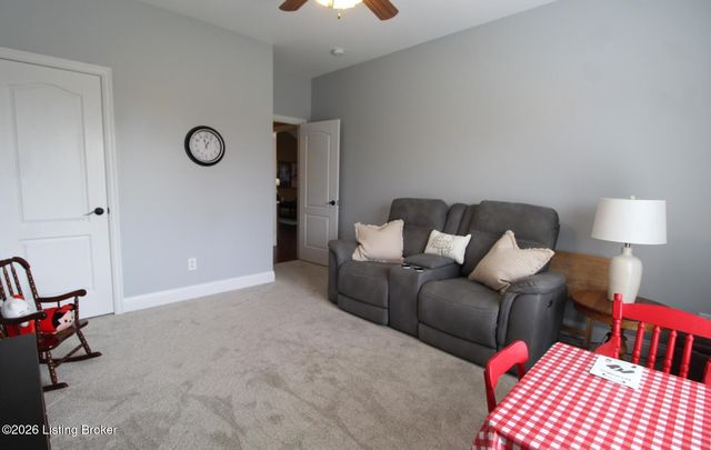 626 Woodland Pass, Mt Washington, KY 40047