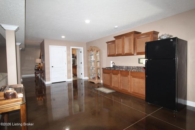 626 Woodland Pass, Mt Washington, KY 40047