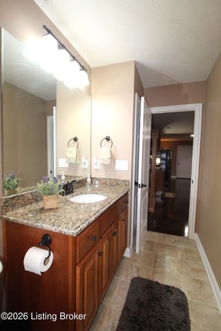 626 Woodland Pass, Mt Washington, KY 40047