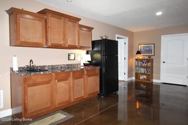 626 Woodland Pass, Mt Washington, KY 40047