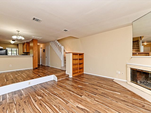 7122 Wood Hollow DR 51, Austin, TX 78731