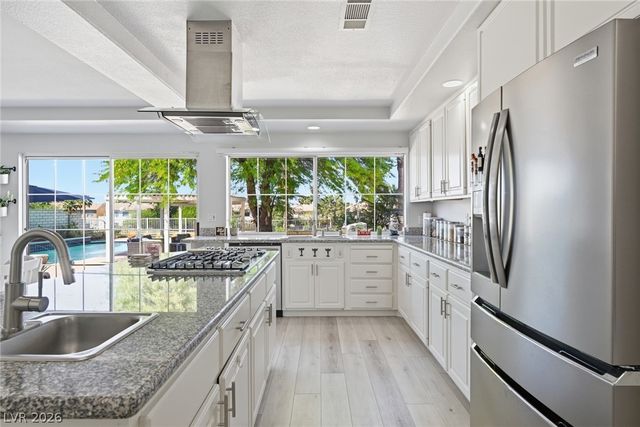2442 Legacy Island Circle, Henderson, NV 89074