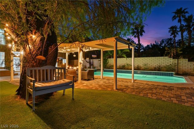 2442 Legacy Island Circle, Henderson, NV 89074