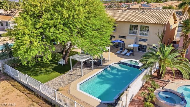 2442 Legacy Island Circle, Henderson, NV 89074