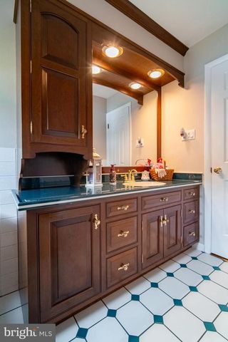 608 WALNUT ST, Wrightsville, PA 17368