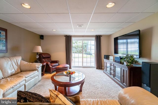 608 WALNUT ST, Wrightsville, PA 17368