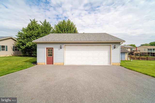 608 WALNUT ST, Wrightsville, PA 17368