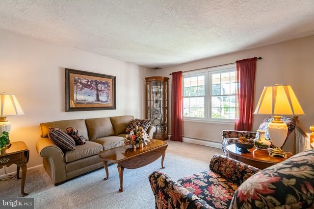 608 WALNUT ST, Wrightsville, PA 17368