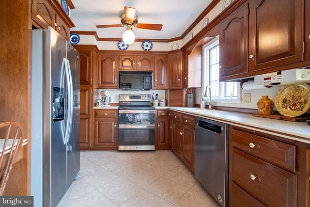 608 WALNUT ST, Wrightsville, PA 17368