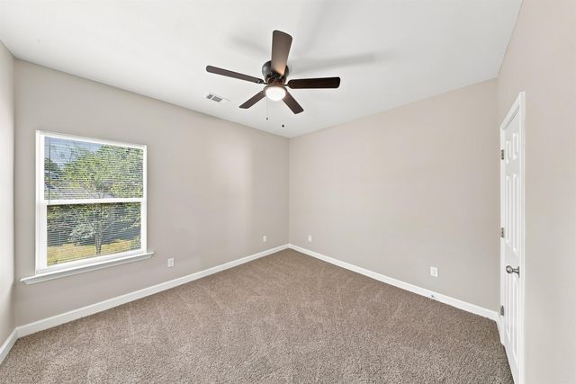 11 British Colonial .5 Drive, Little Rock, AR 72206